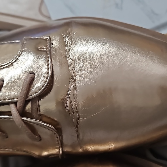 Shoes - Picture 7 of 11